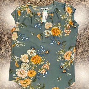 fun2fun Walden Split Neck Blouse